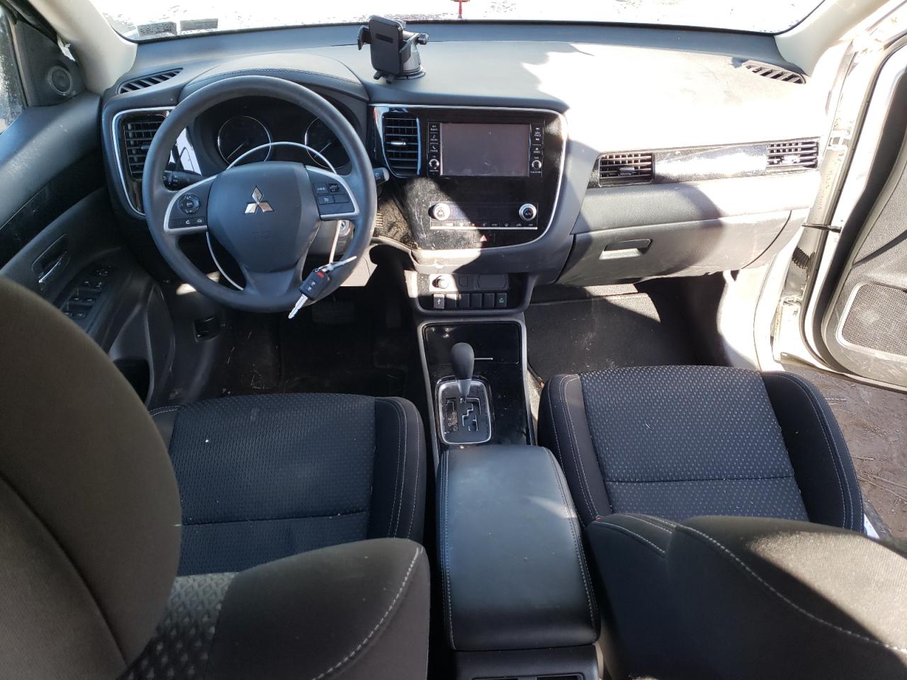 JA4AZ3A35LZ048205 MITSUBISHI OUTLANDER 2020