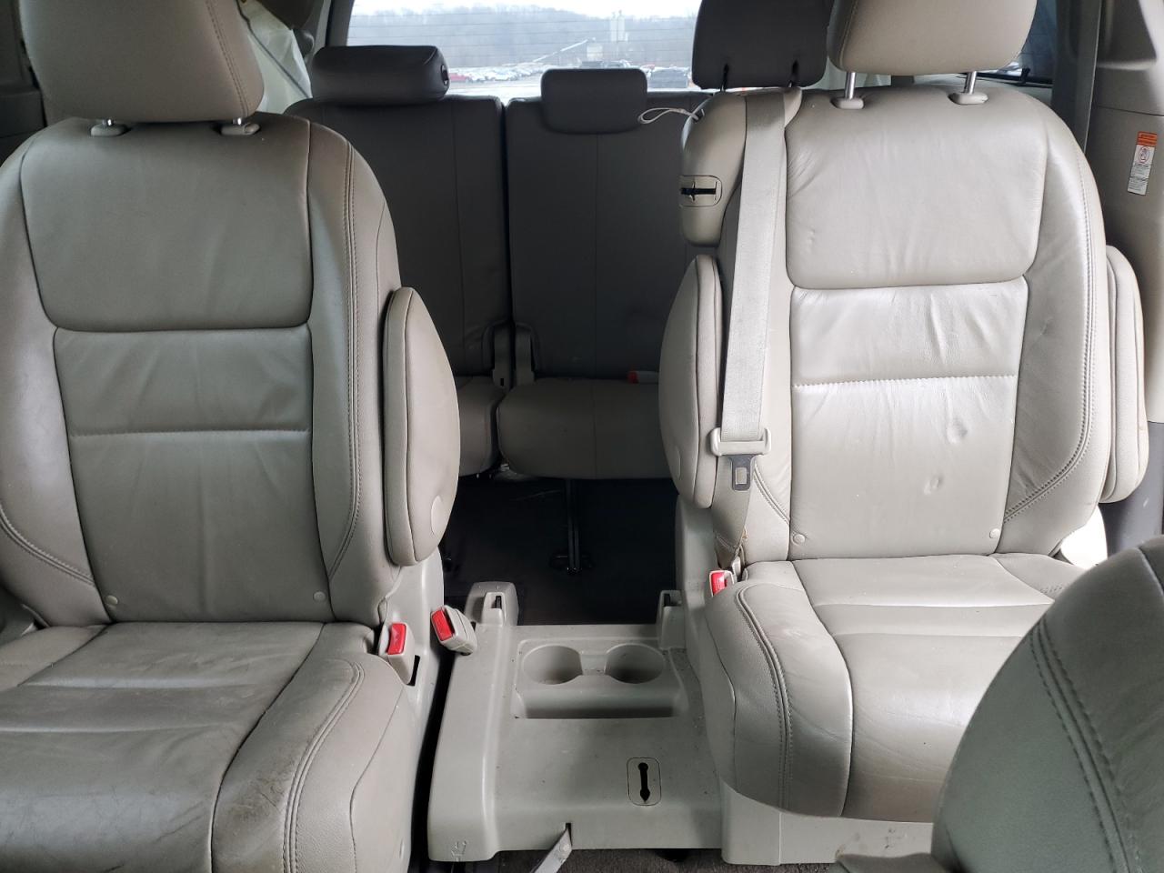 5TDYK3DCXGS698675 TOYOTA All Models 2016
