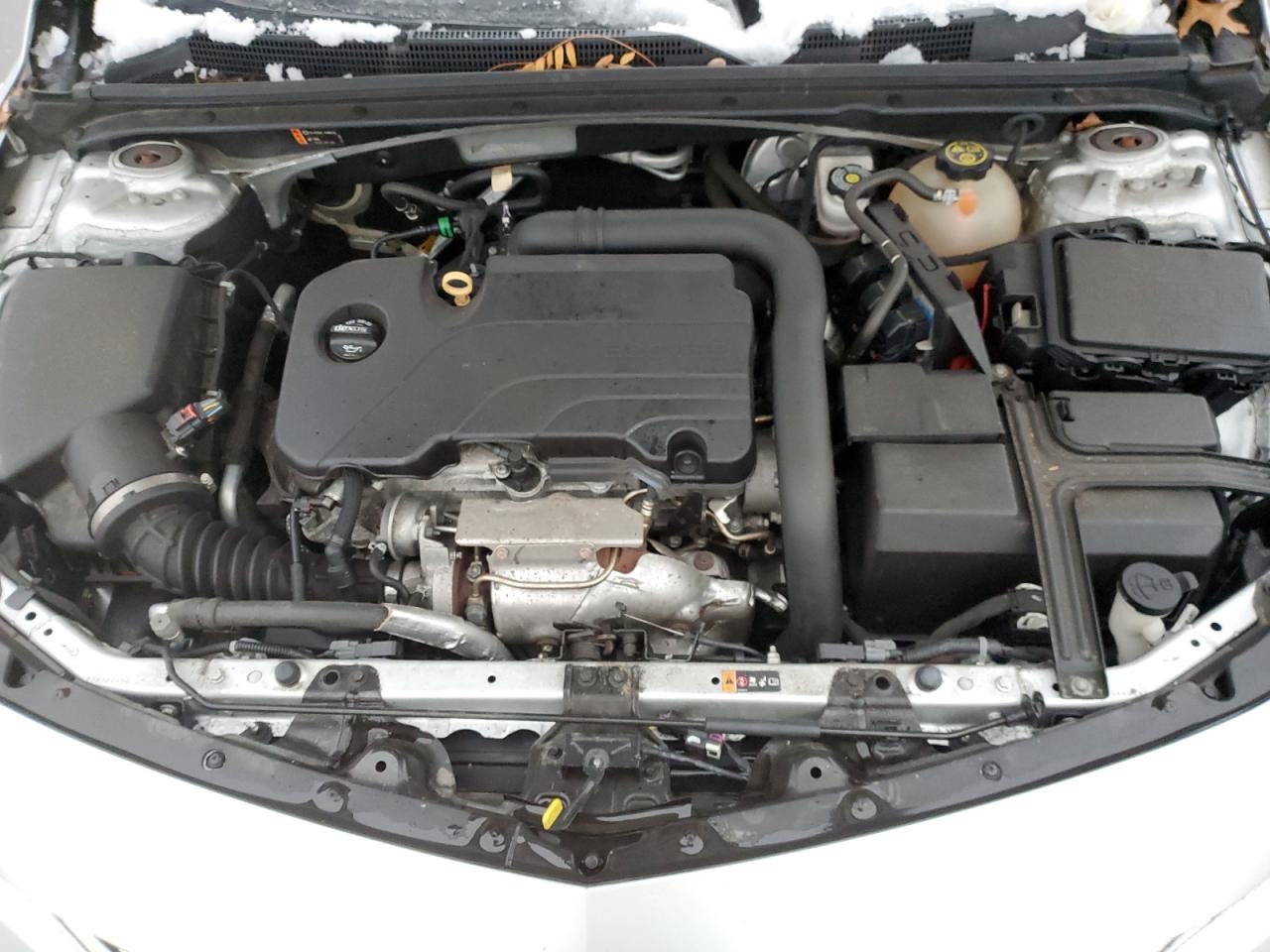 1G1ZD5ST3JF259024 CHEVROLET MALIBU 2018