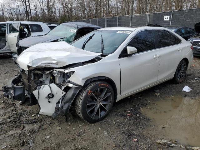 Lot #2406980166 2015 TOYOTA CAMRY salvage car