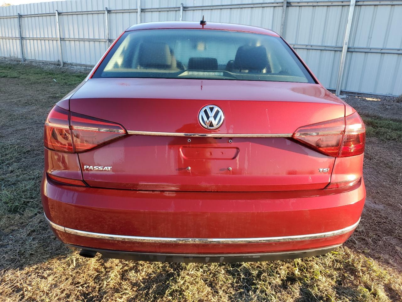 1VWAT7A35HC069657 VOLKSWAGEN PASSAT 2017