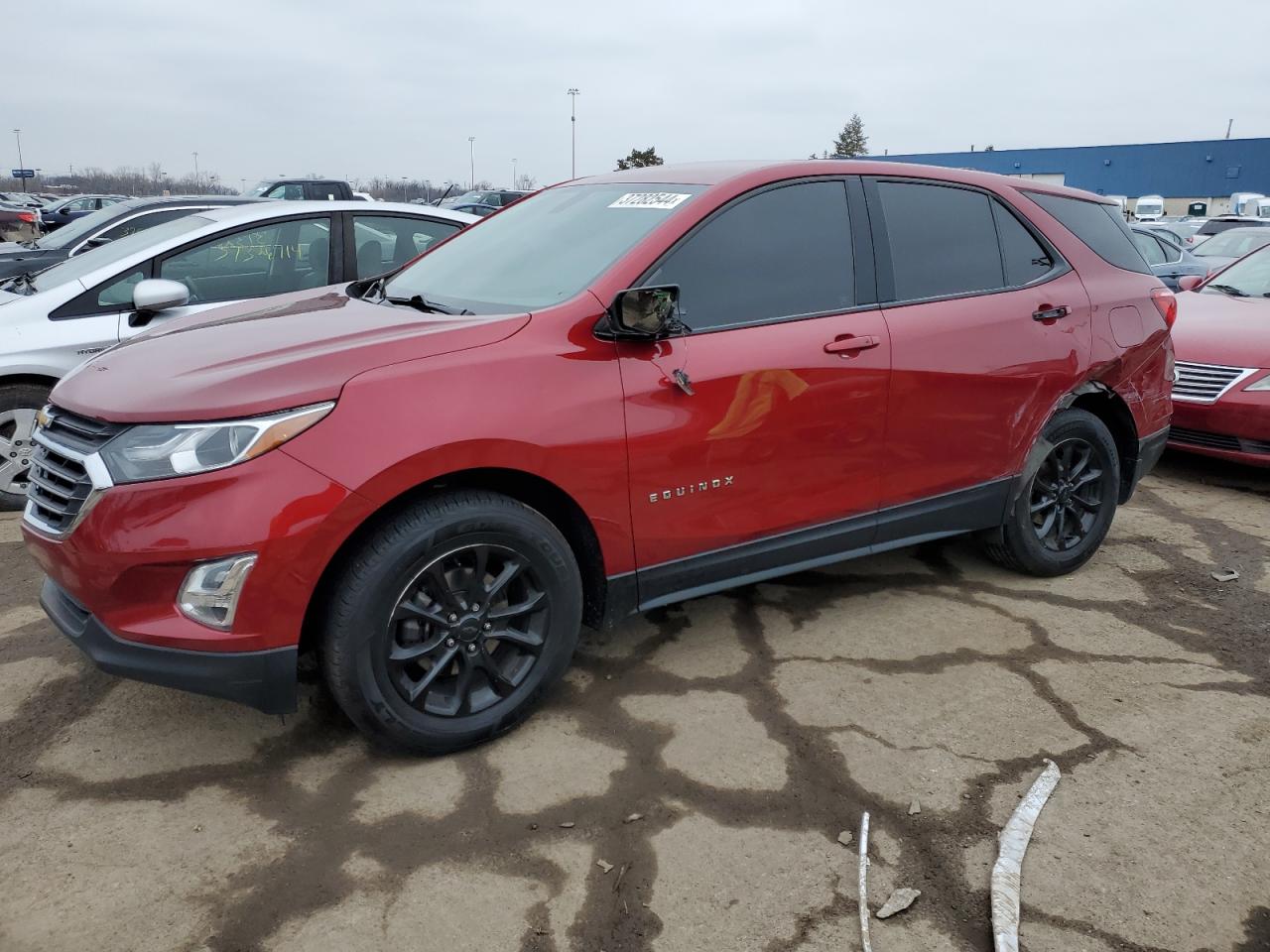 2GNAXJEV4J6132866 CHEVROLET EQUINOX 2018