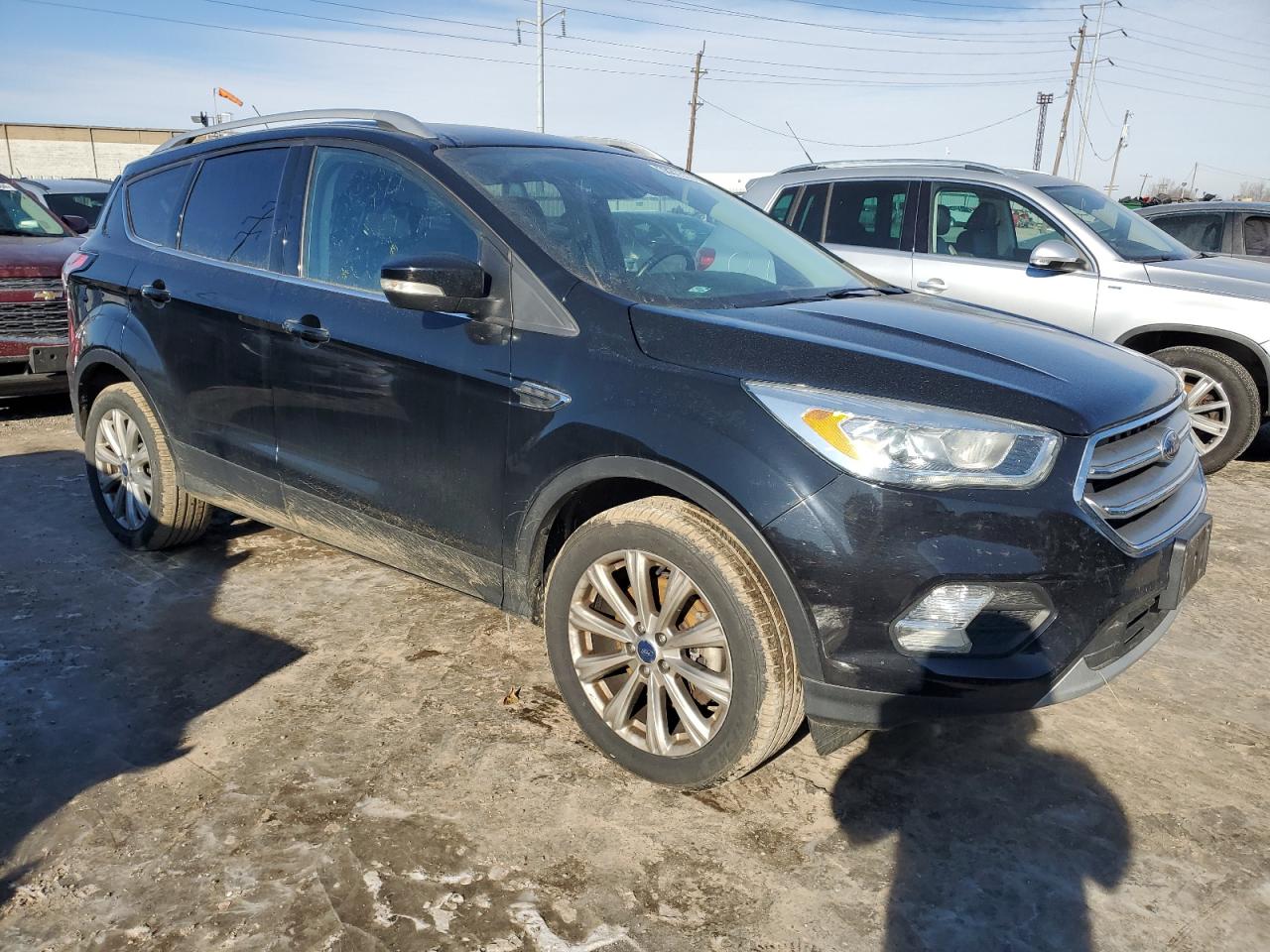 1FMCU9J93HUE90131 FORD ESCAPE 2017