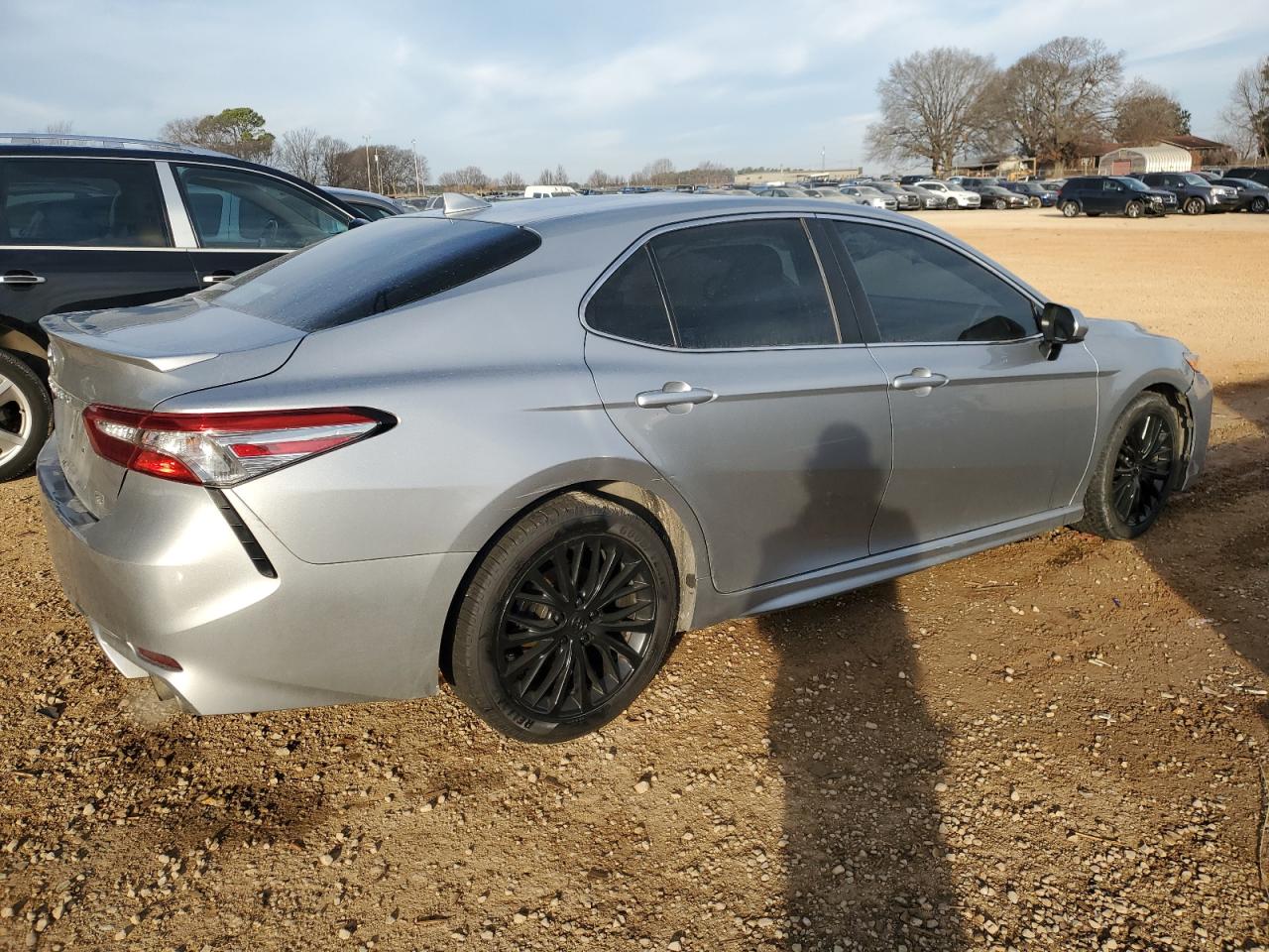 4T1B11HK2KU193700 TOYOTA CAMRY 2019