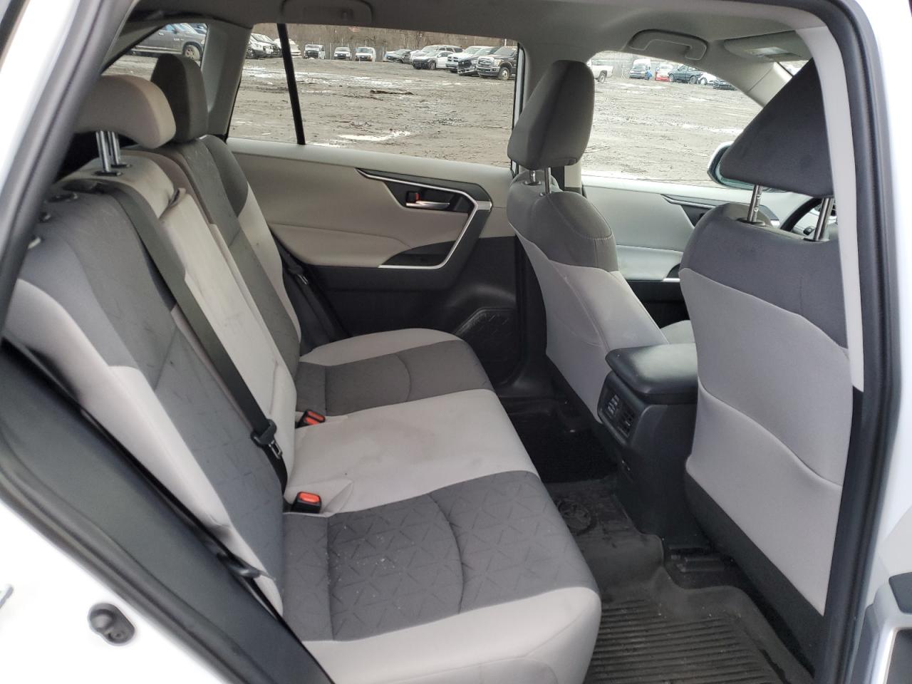 2T3W1RFV8MW176570 TOYOTA RAV4 2021