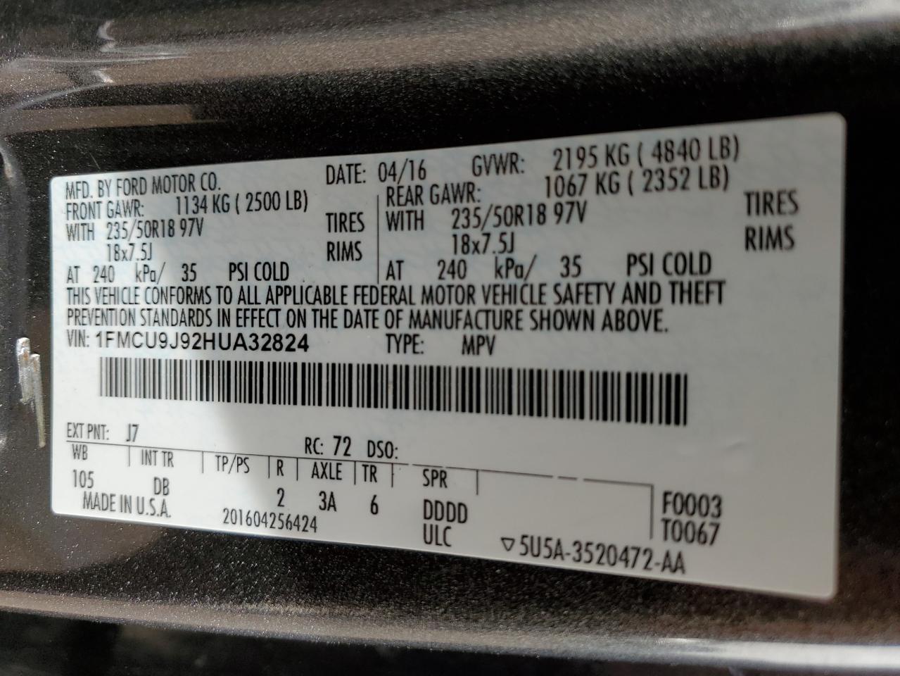 1FMCU9J92HUA32824 FORD ESCAPE 2017