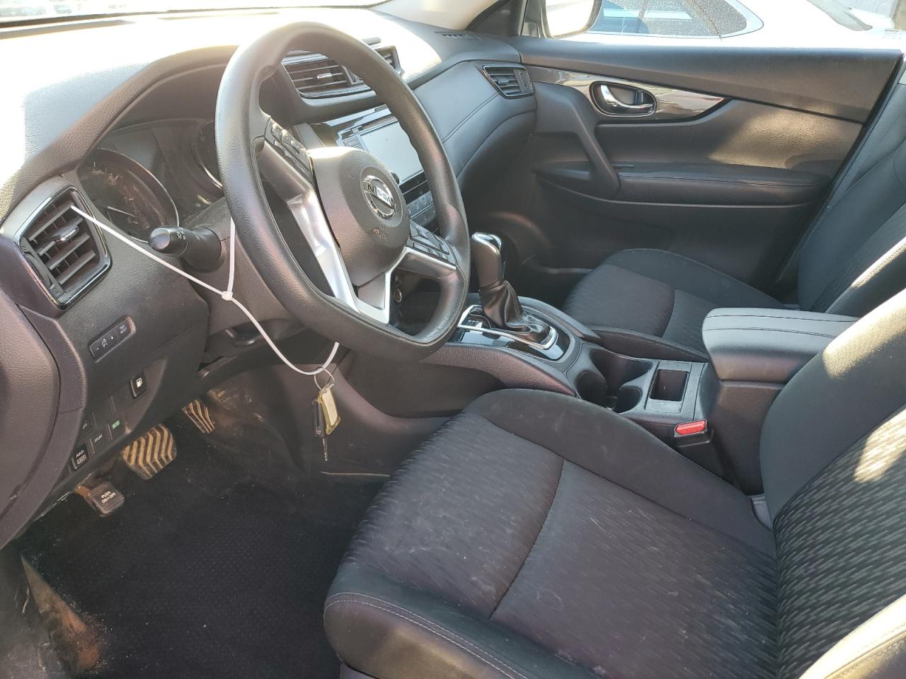 KNMAT2MV7JP542198 NISSAN ROGUE 2018