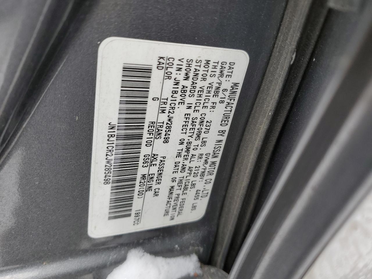 JN1BJ1CR2JW285498 NISSAN ROGUE 2018