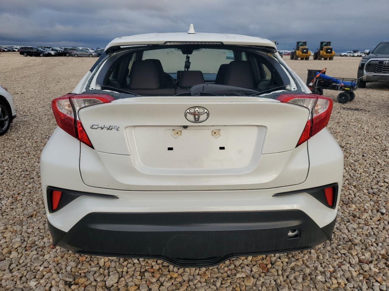 JTNKHMBX7K1058117 TOYOTA C-HR 2019