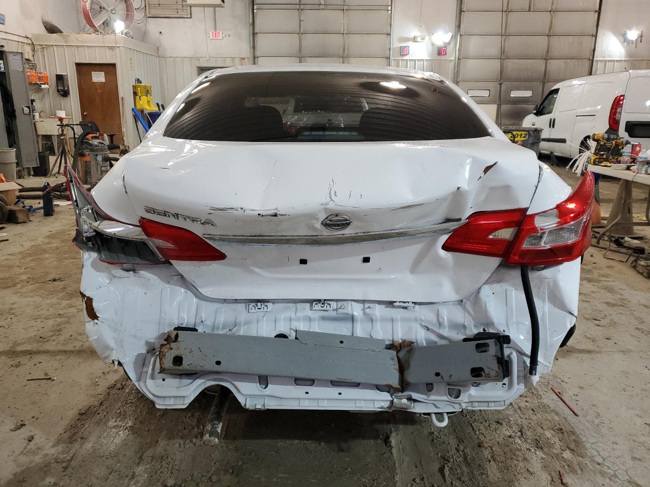 3N1AB7AP0KY360917 NISSAN SENTRA 2019