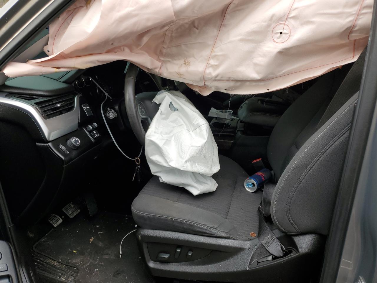 1GNSCAKC7JR264284 CHEVROLET TAHOE 2018