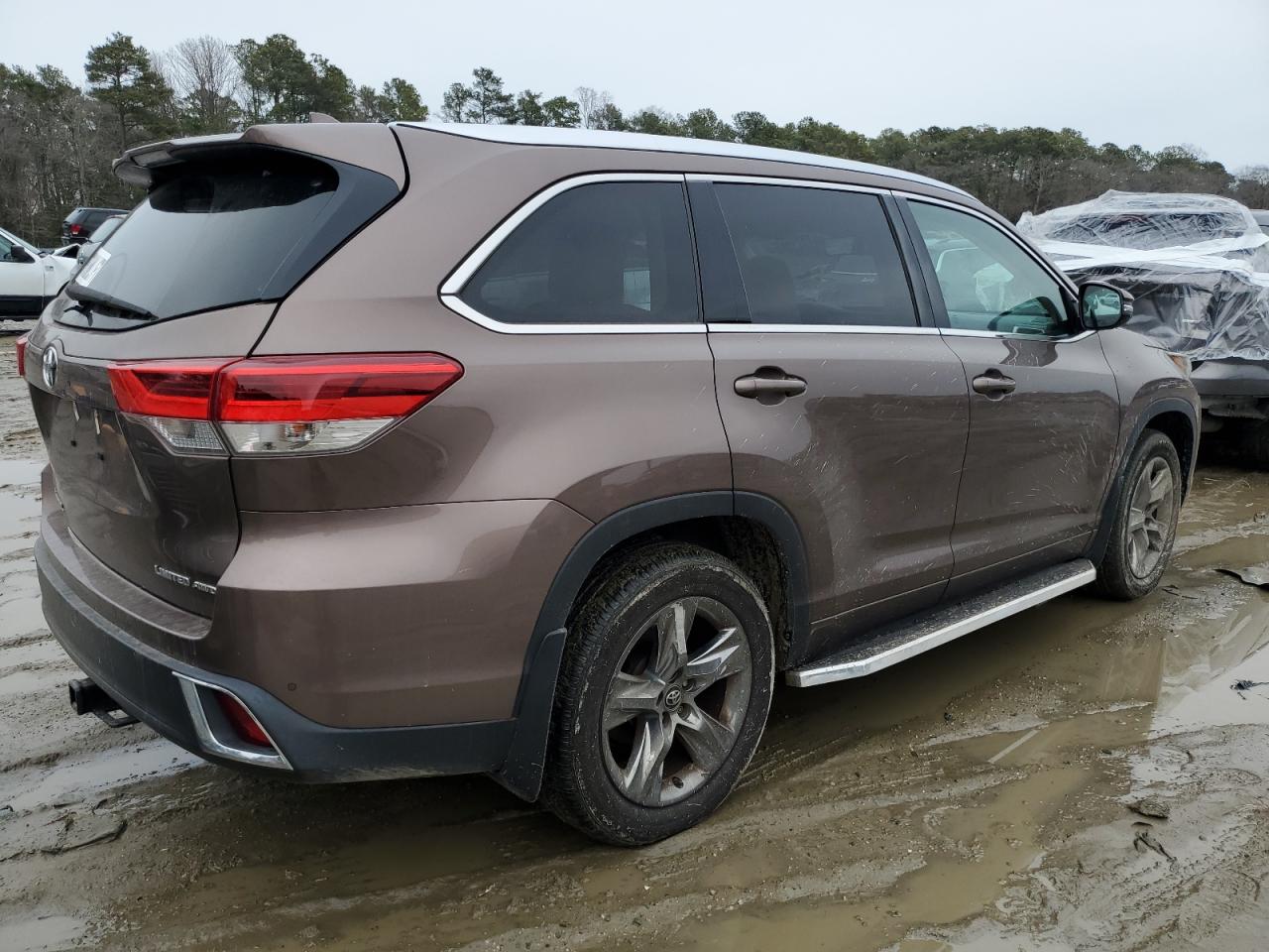 Lot #2339927443 2018 TOYOTA HIGHLANDER