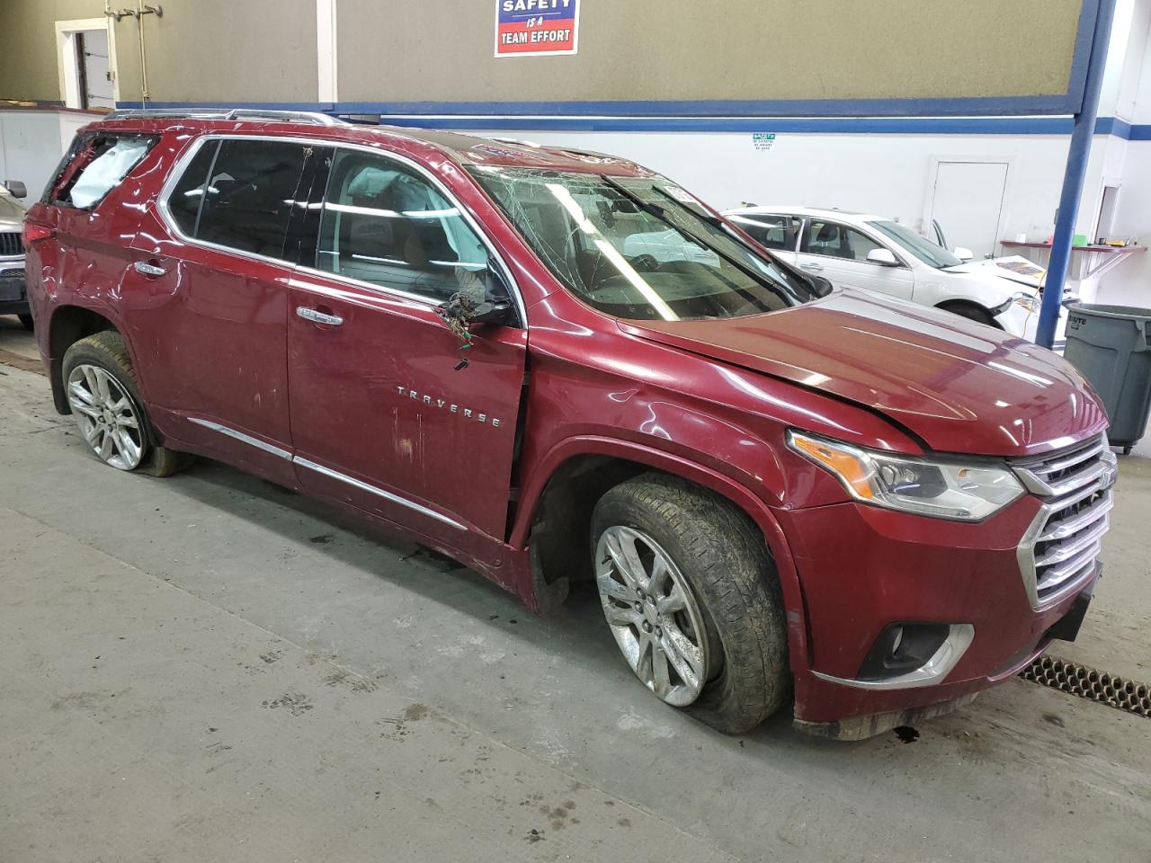 1GNEVJKW4KJ127935 CHEVROLET TRAVERSE 2019