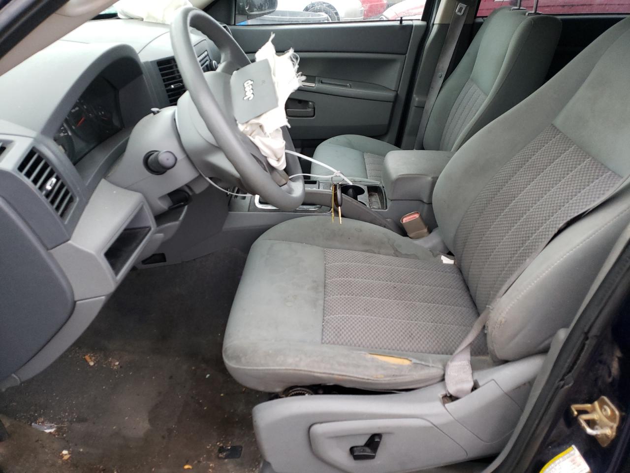 1J4GR48K86C250119 2006 Jeep Grand Cherokee Laredo