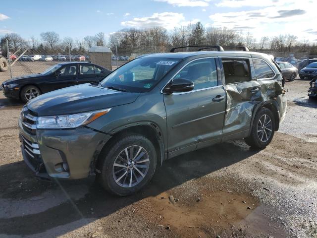 2018 Toyota Highlander SE