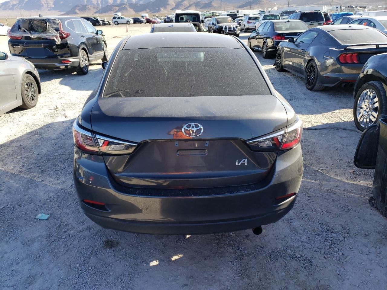 3MYDLBYV6JY304902 TOYOTA YARIS 2018