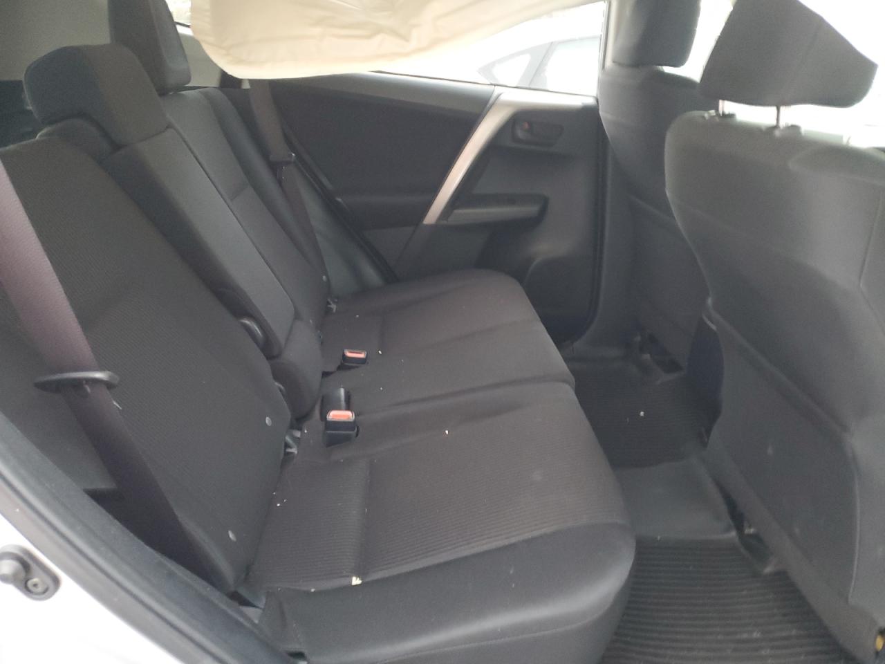 JTMBFREV7JJ238228 TOYOTA RAV4 2018
