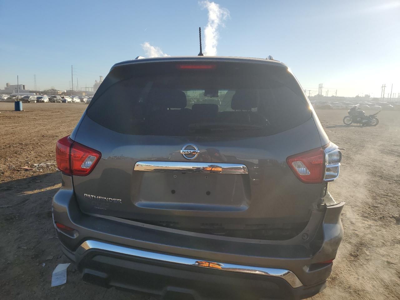 5N1DR2MN2JC672694 NISSAN PATHFINDER 2018