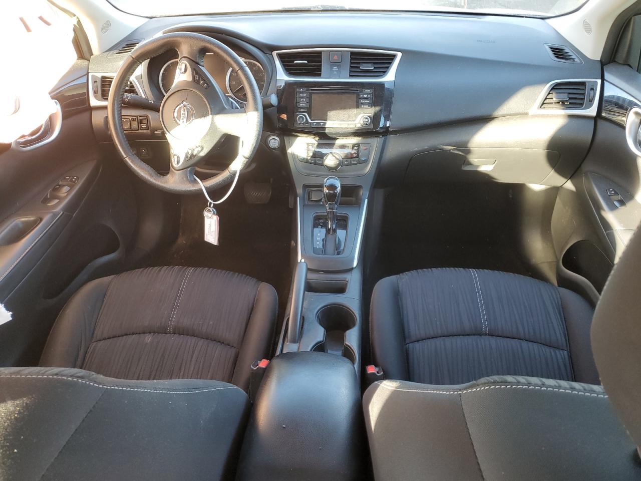 3N1AB7AP1JY267435 NISSAN SENTRA 2018