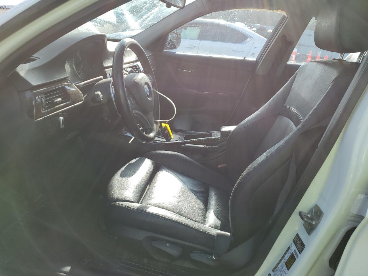 WBAPH7C51BE683336 2011 BMW 328 I