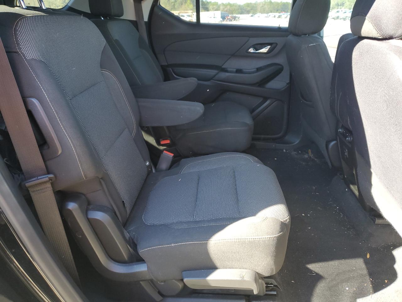 VIN: 1GNERGKWXKJ255684 2019 CHEVROLET TRAVERSE