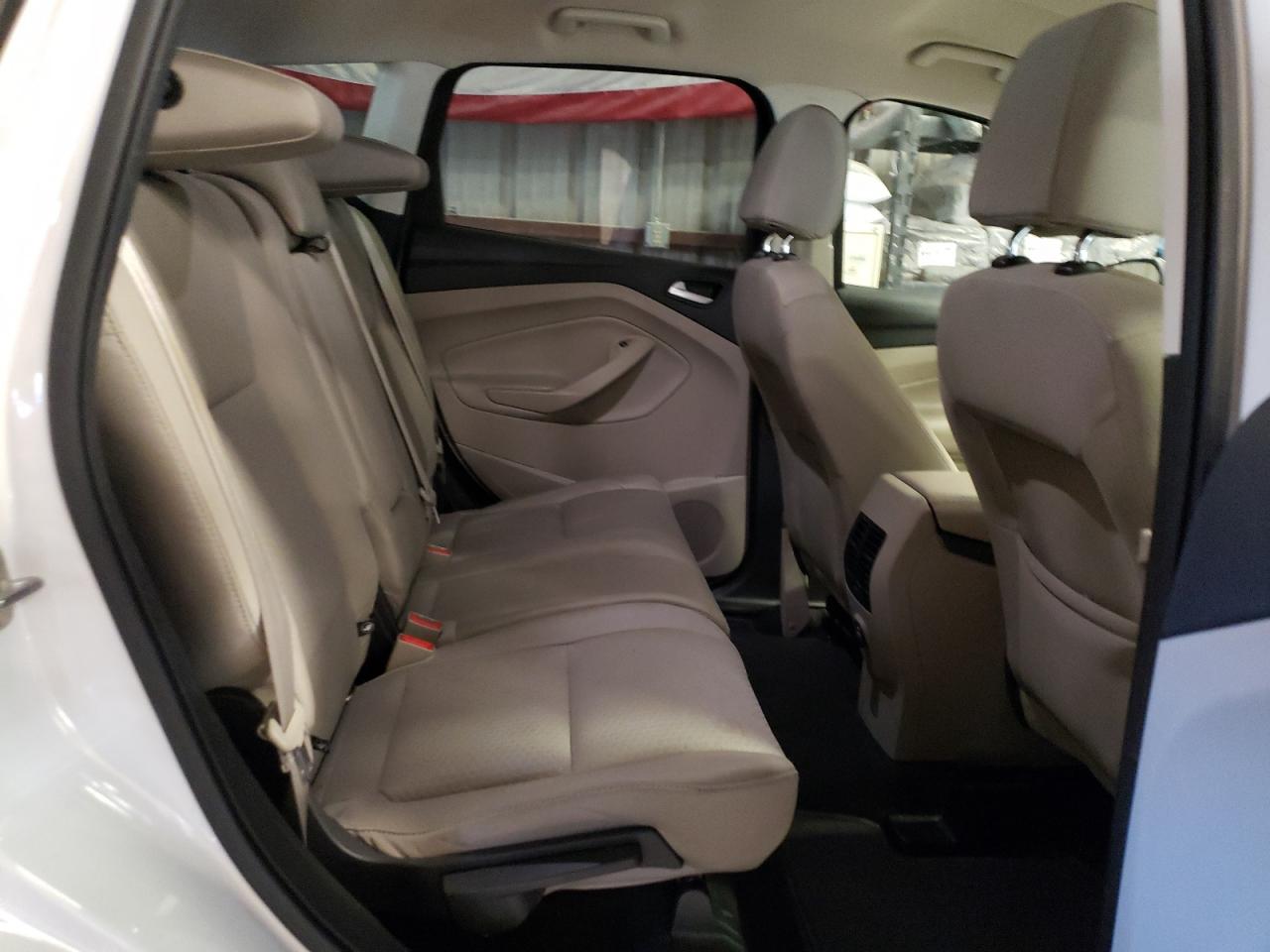 1FMCU9G95HUF07695 FORD ESCAPE 2017