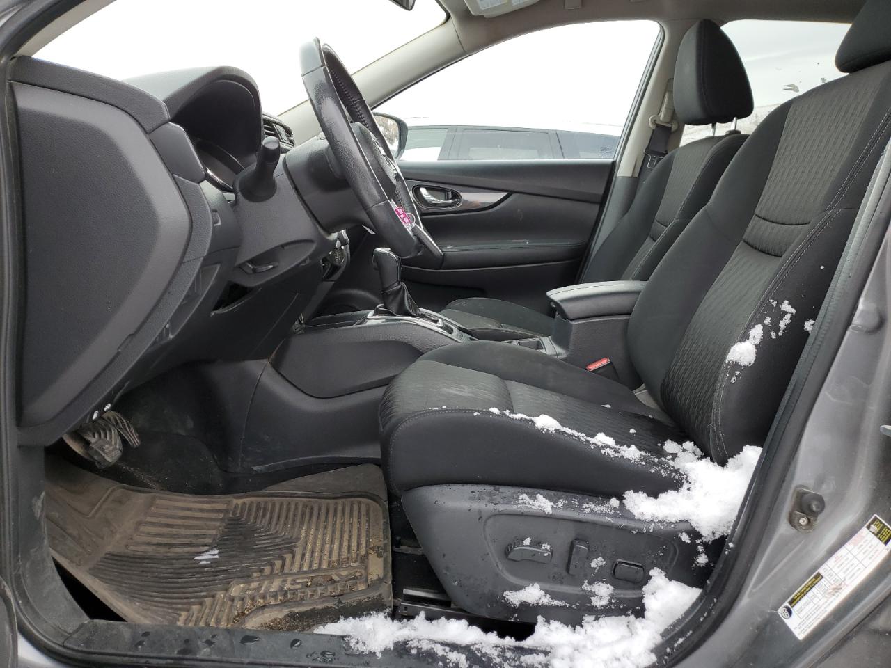 KNMAT2MV3HP542208 NISSAN ROGUE 2017