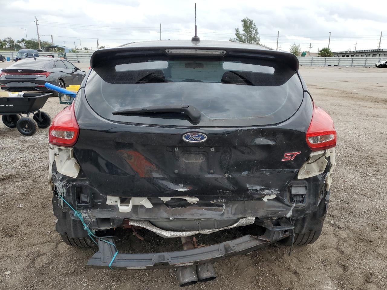 1FADP3L97HL258198 FORD FOCUS 2017