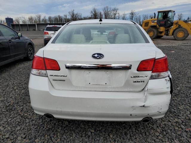 Sedans SUBARU LEGACY 2012 Biały