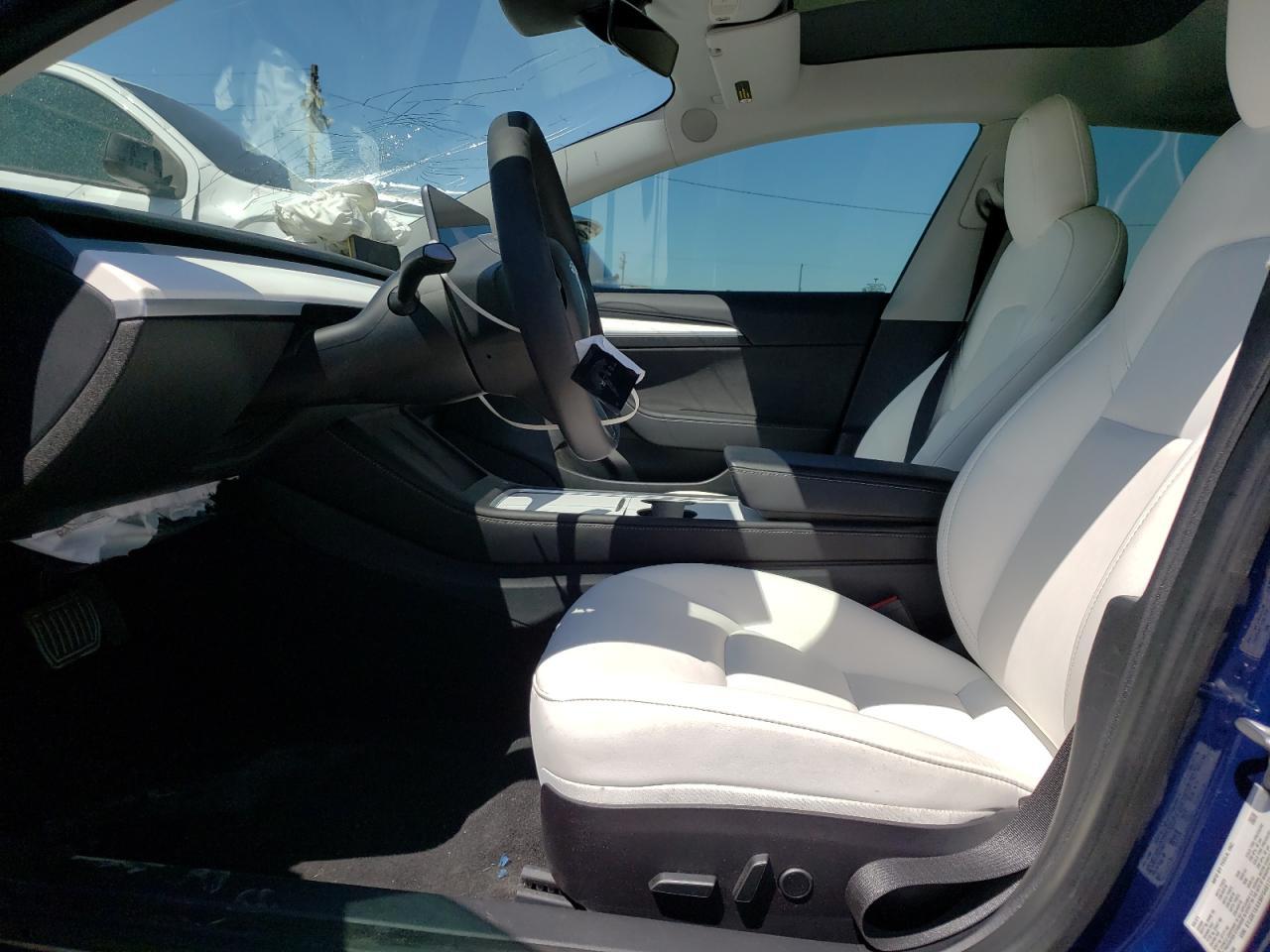 2021 Tesla Model 3 vin: 5YJ3E1EAXMF046173