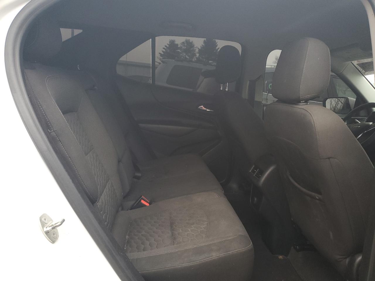 3GNAXJEV4JS537949 CHEVROLET EQUINOX 2018