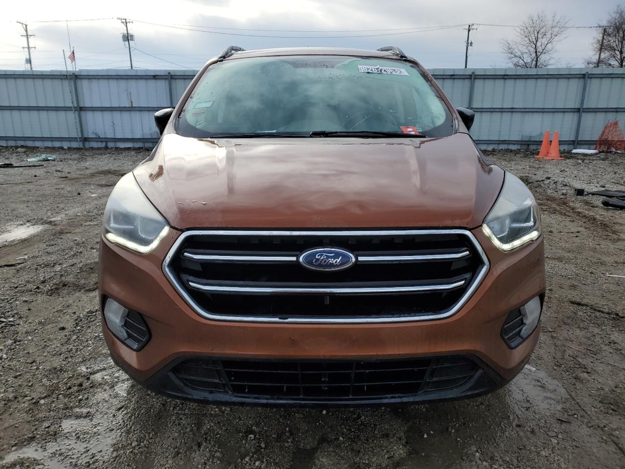 1FMCU0GD8HUD58084 FORD ESCAPE 2017