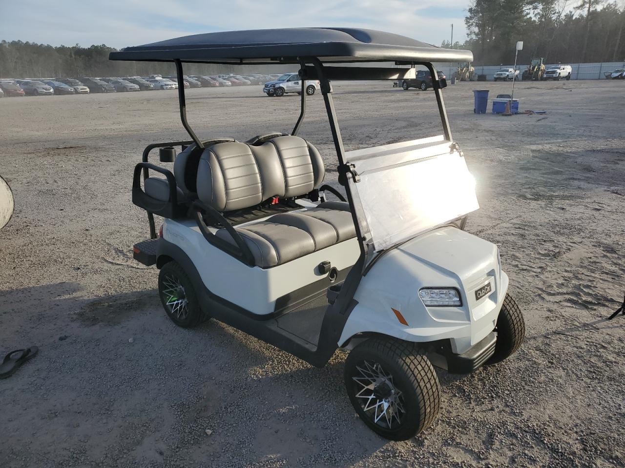 TM2303368326 CLUB GOLF CART 2023