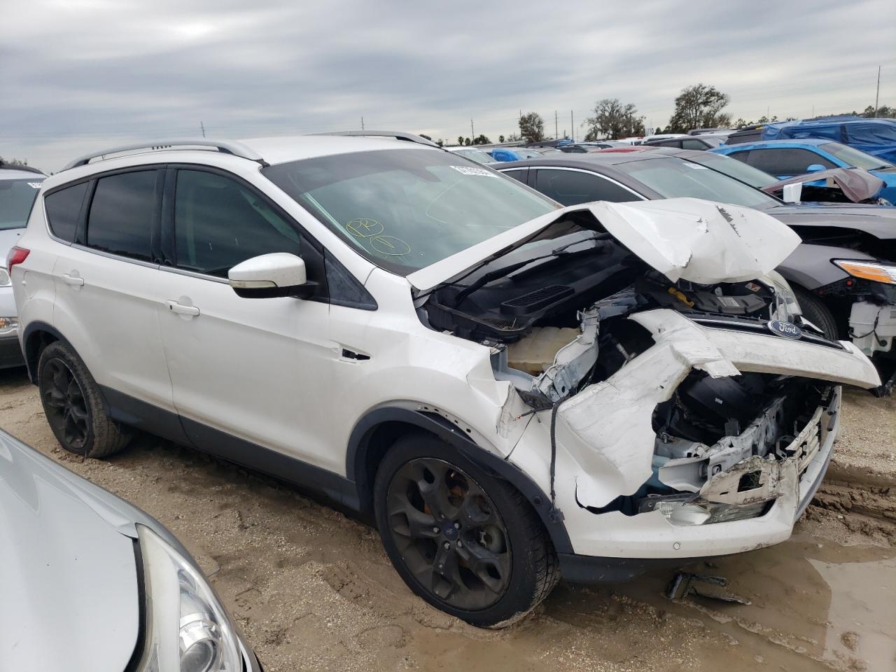 1FMCU0J96GUA91742 FORD ESCAPE 2016