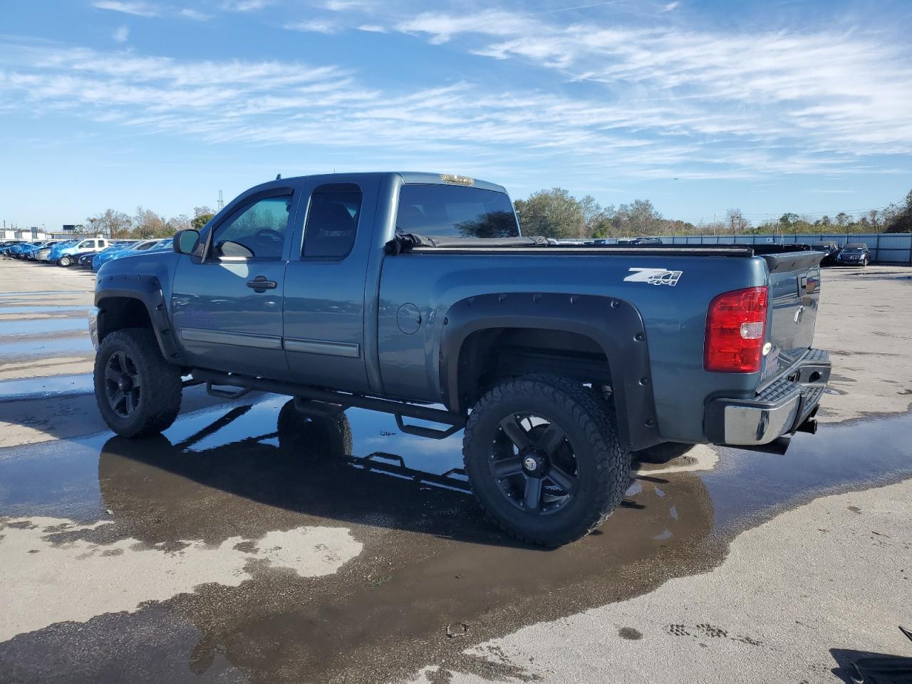 1GCRKSE71DZ350998 2013 Chevrolet Silverado K1500 Lt