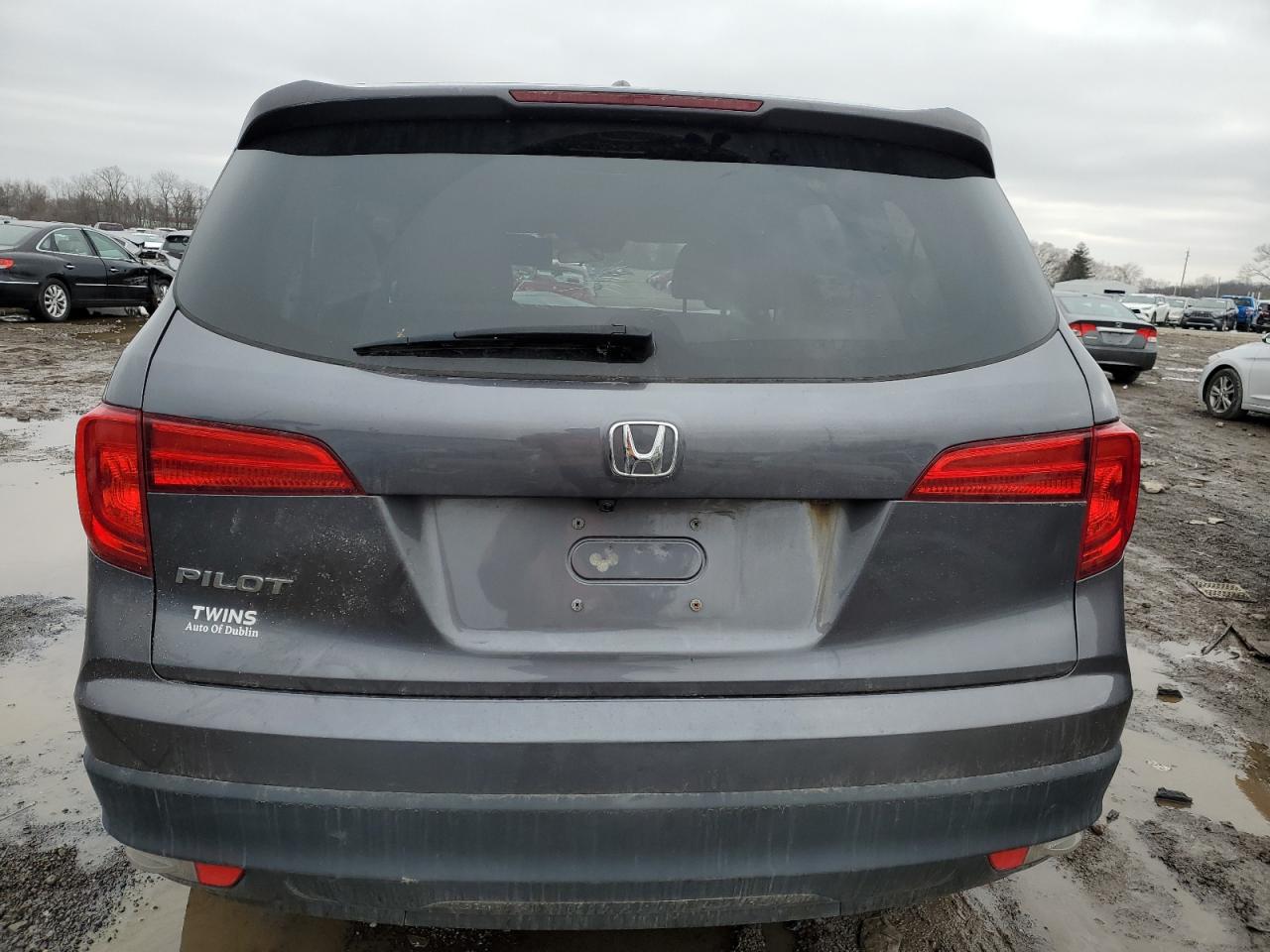 5FNYF5H41GB038810 HONDA PILOT 2016