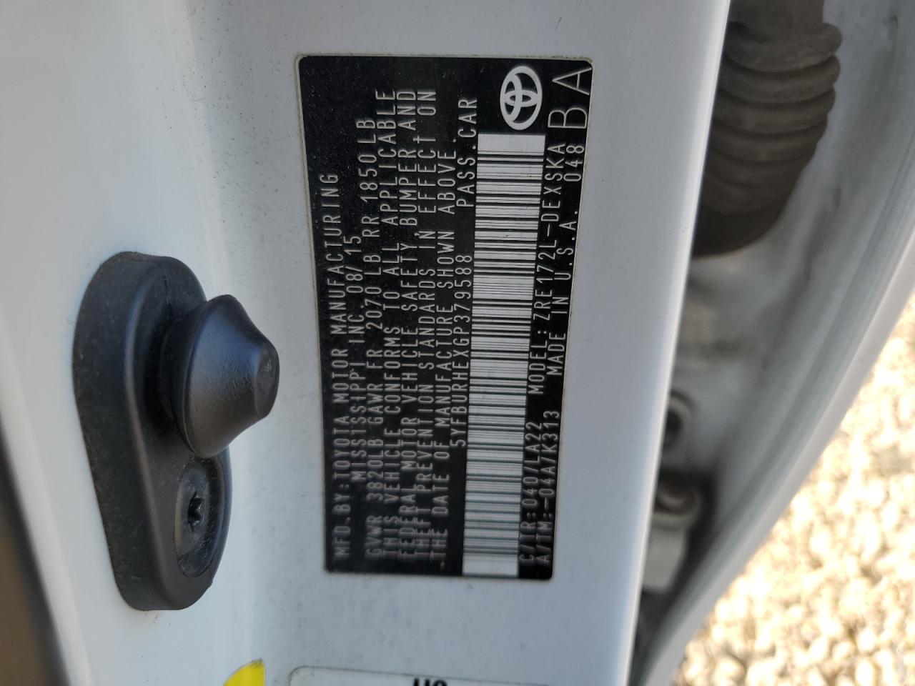 5YFBURHEXGP379588 TOYOTA COROLLA 2016