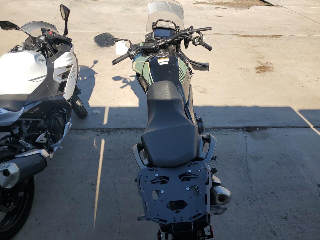 MLHPC6456P5400699 HONDA CB CYCLE 2023