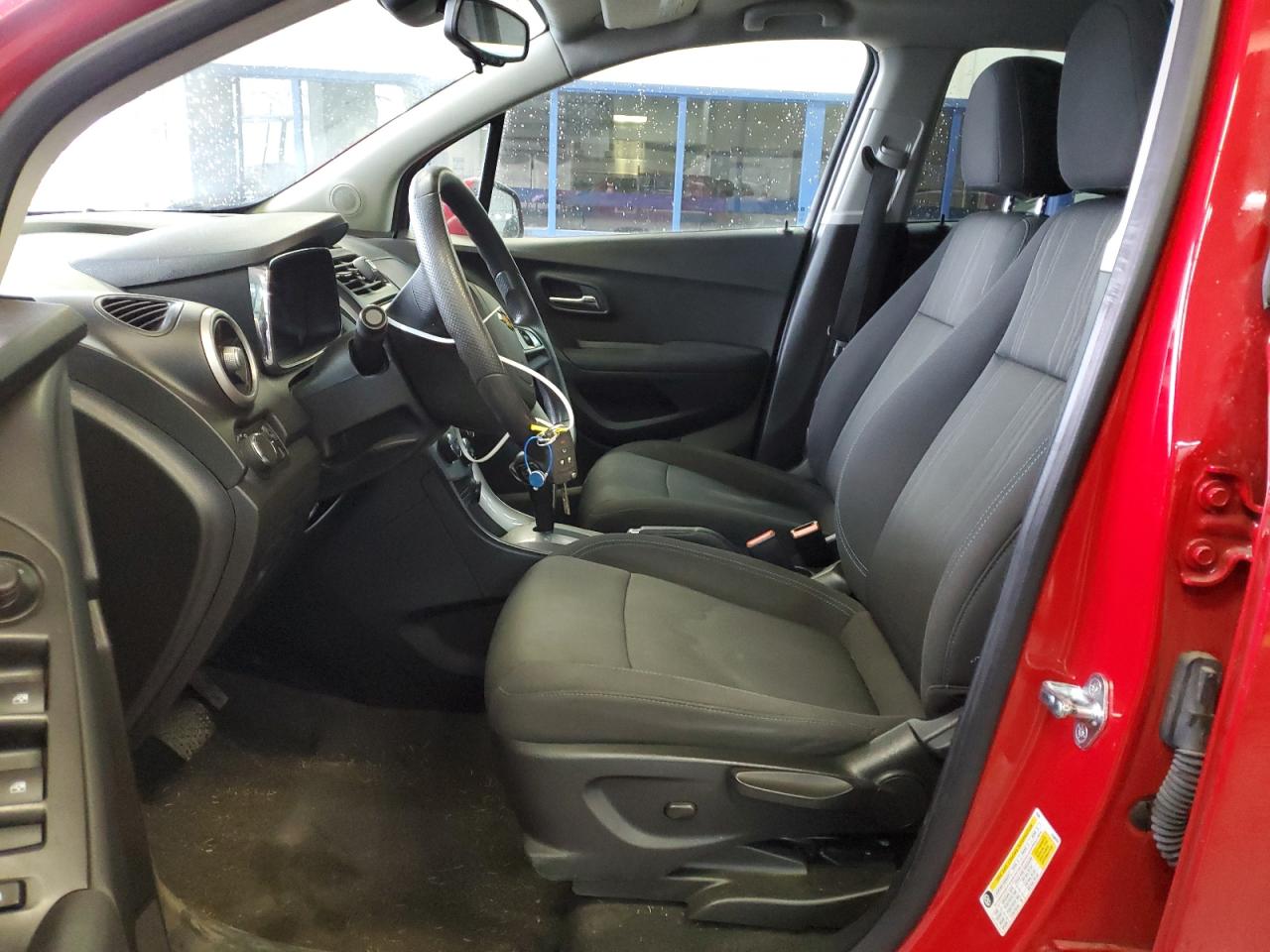 KL7CJPSB2GB555318 CHEVROLET TRAX 2016