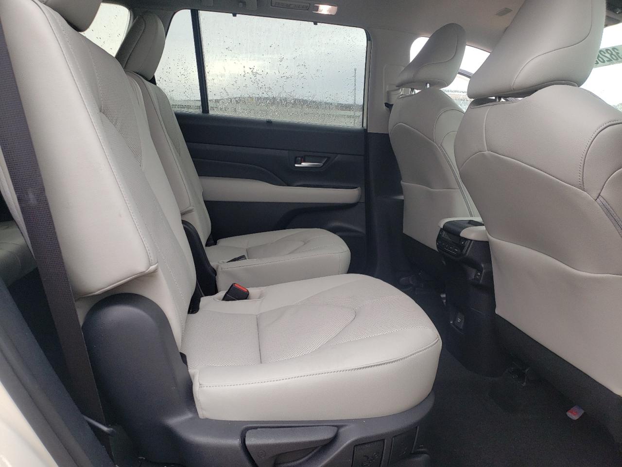 5TDAAAB50RS028178 TOYOTA GRAND HIGH 2024
