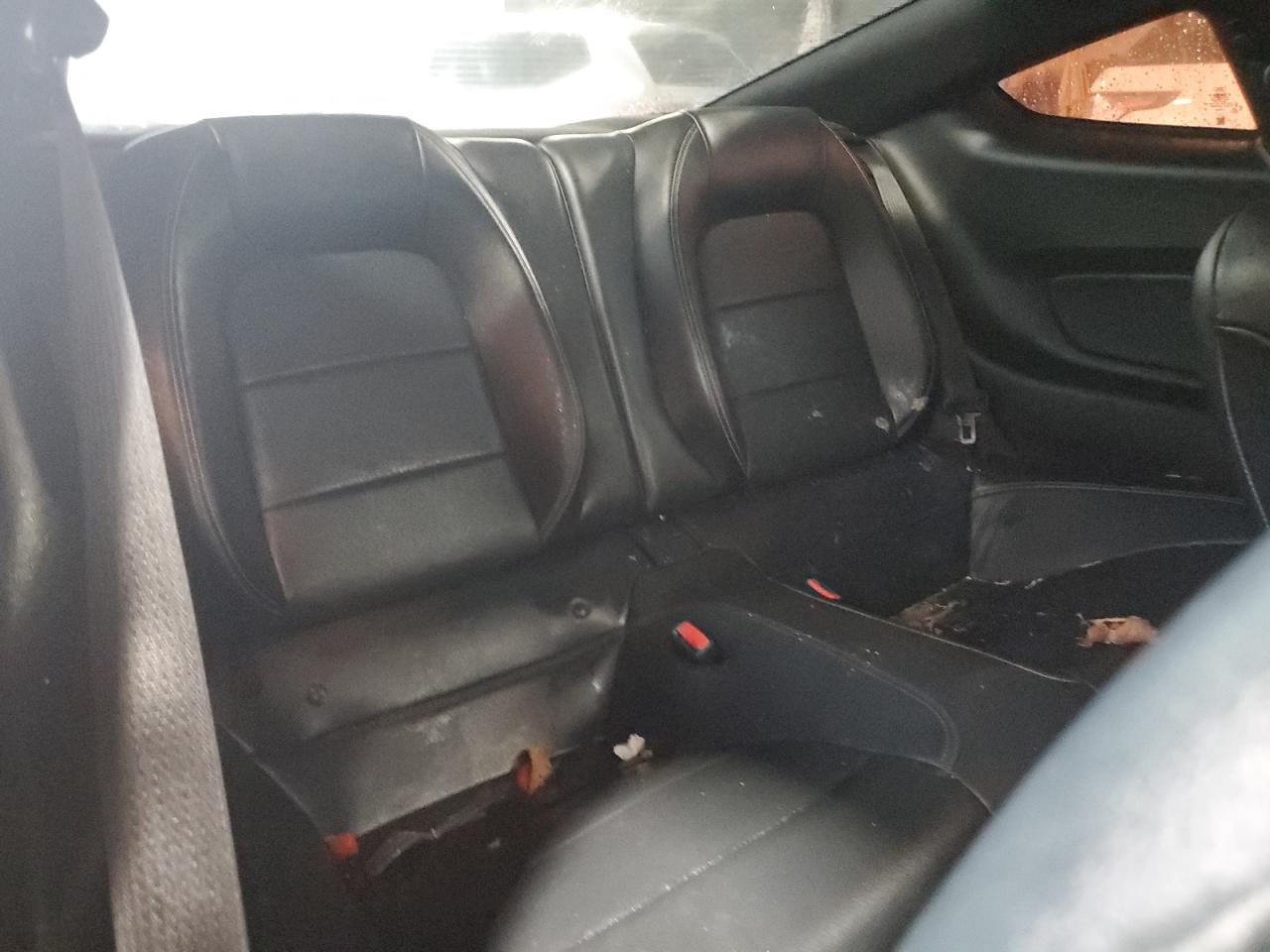 1FA6P8TH4F5330909 2015 Ford Mustang