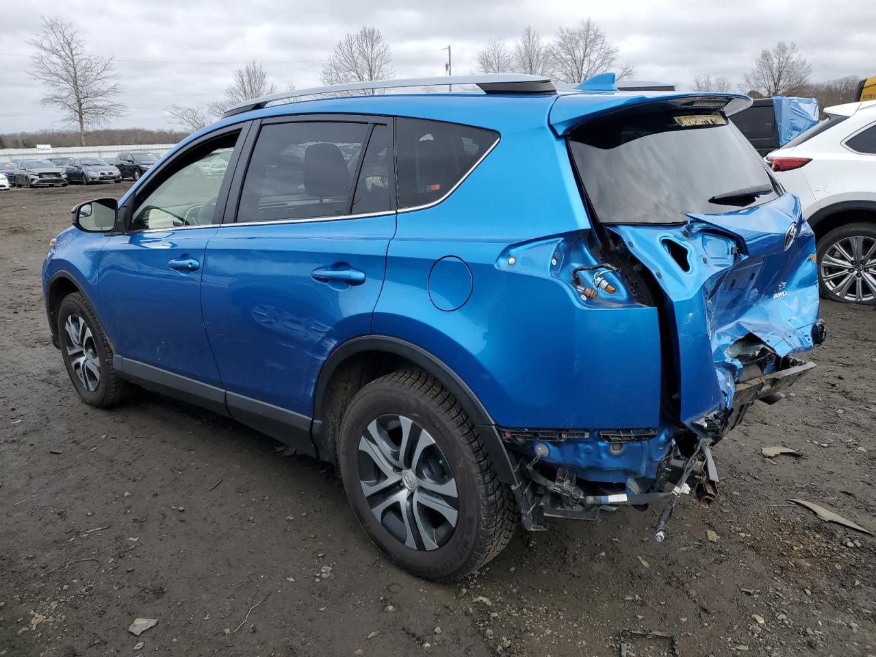 JTMBFREVXJJ256464 2018 Toyota Rav4 Le