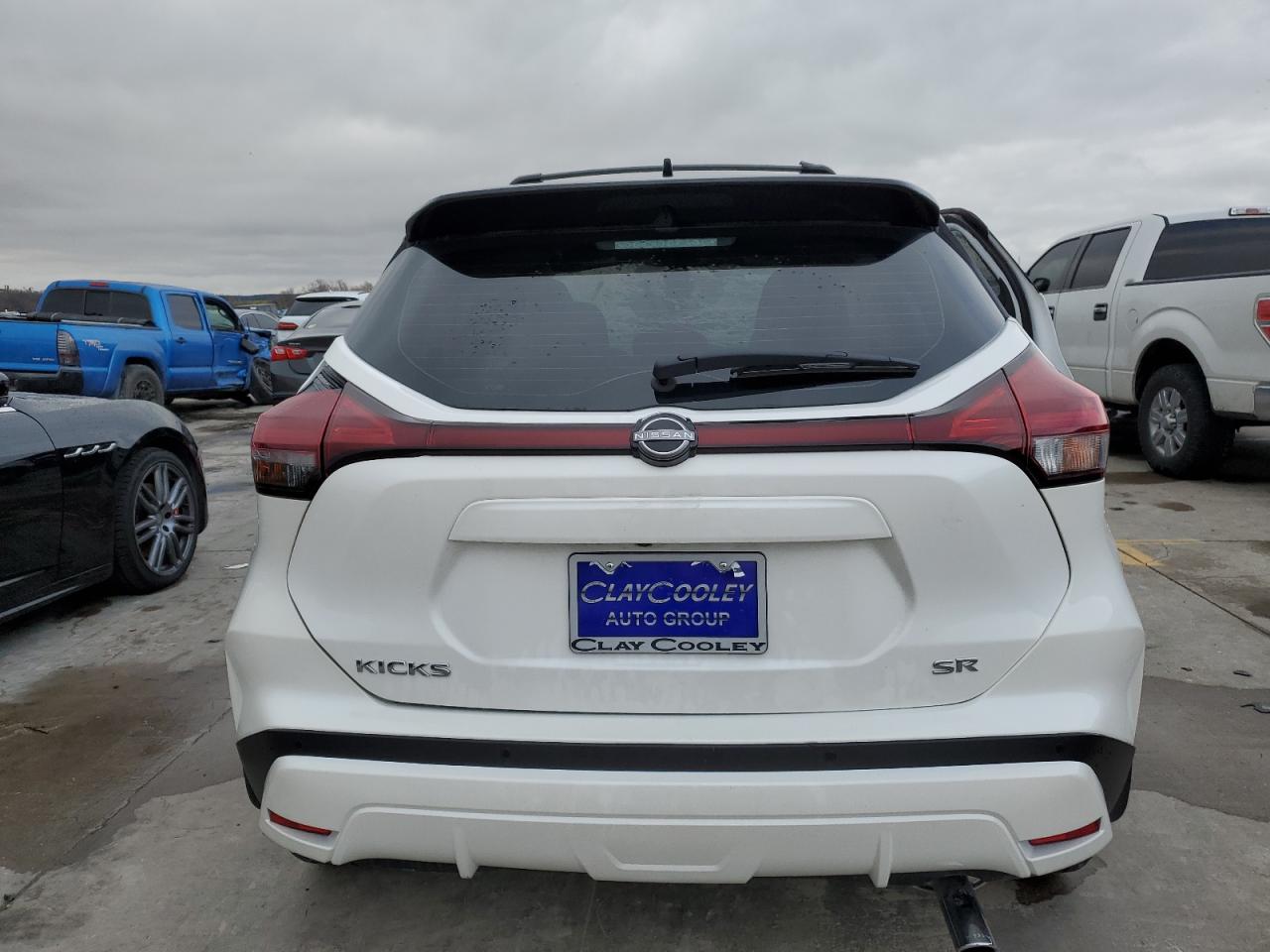 3N1CP5DV5PL545560 NISSAN KICKS 2023