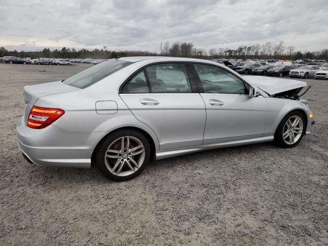 VIN WDDGF8AB8DR259628 2013 Mercedes-Benz C-Class, 3... no.3