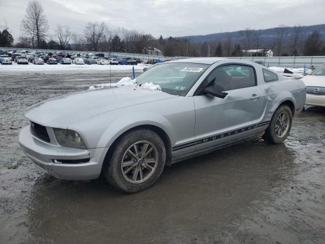 2005 Ford Mustang 