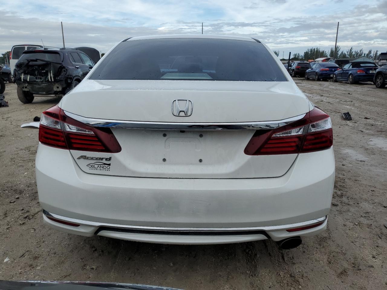 1HGCR2F35GA028575 HONDA ACCORD 2016