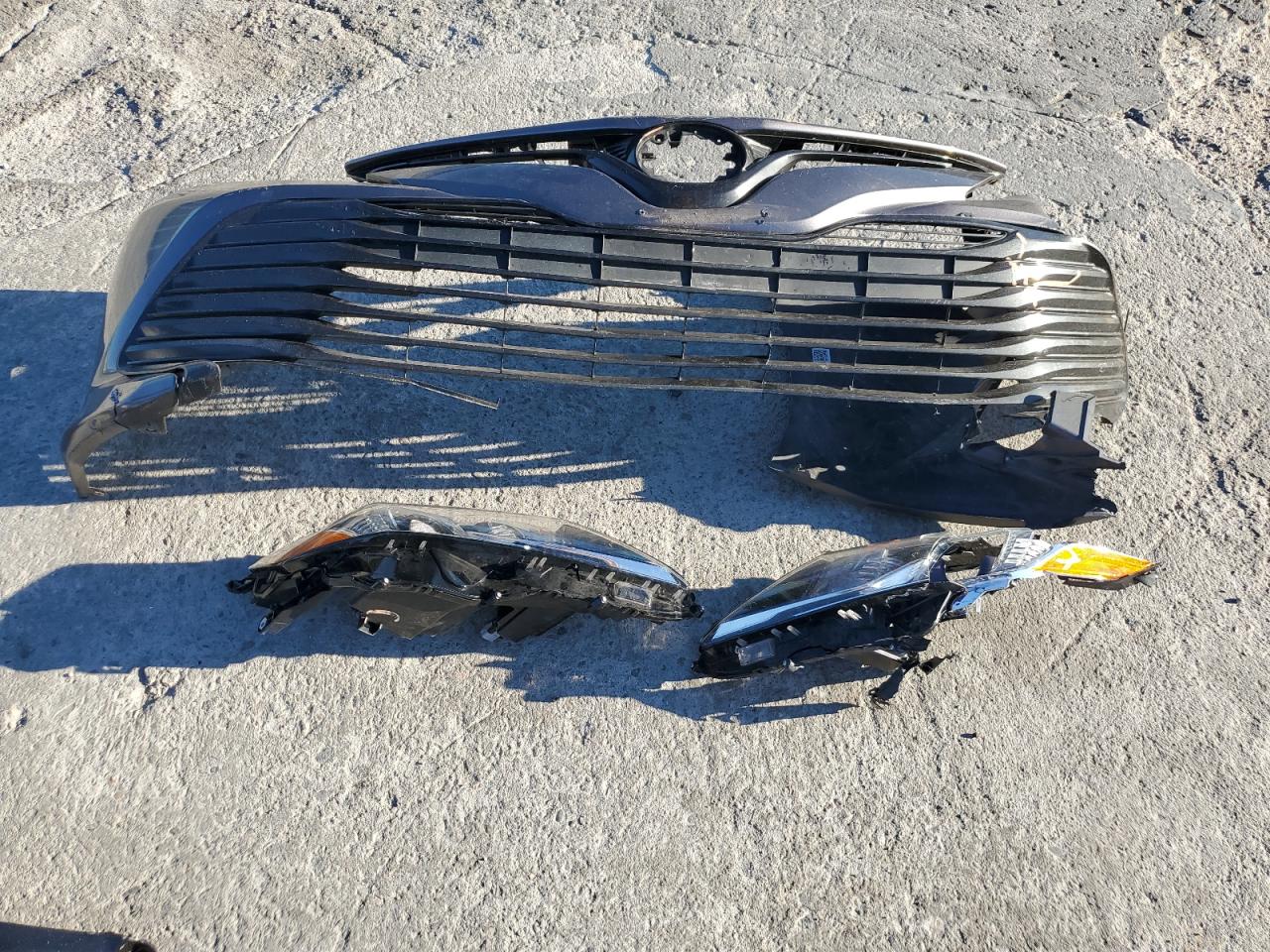 4T1C11AK6LU932129 TOYOTA CAMRY 2020