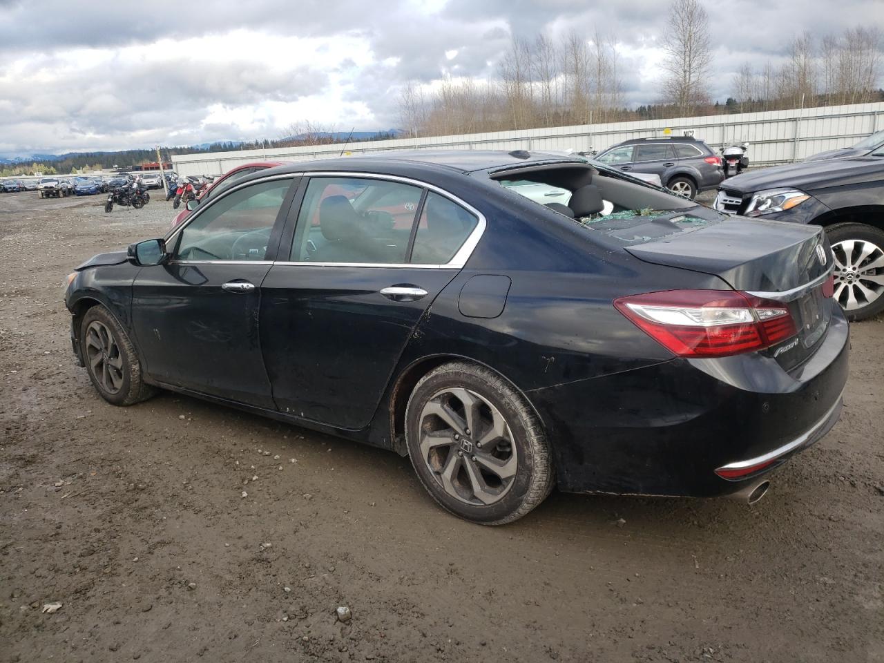 1HGCR3F8XHA017106 HONDA ACCORD 2017