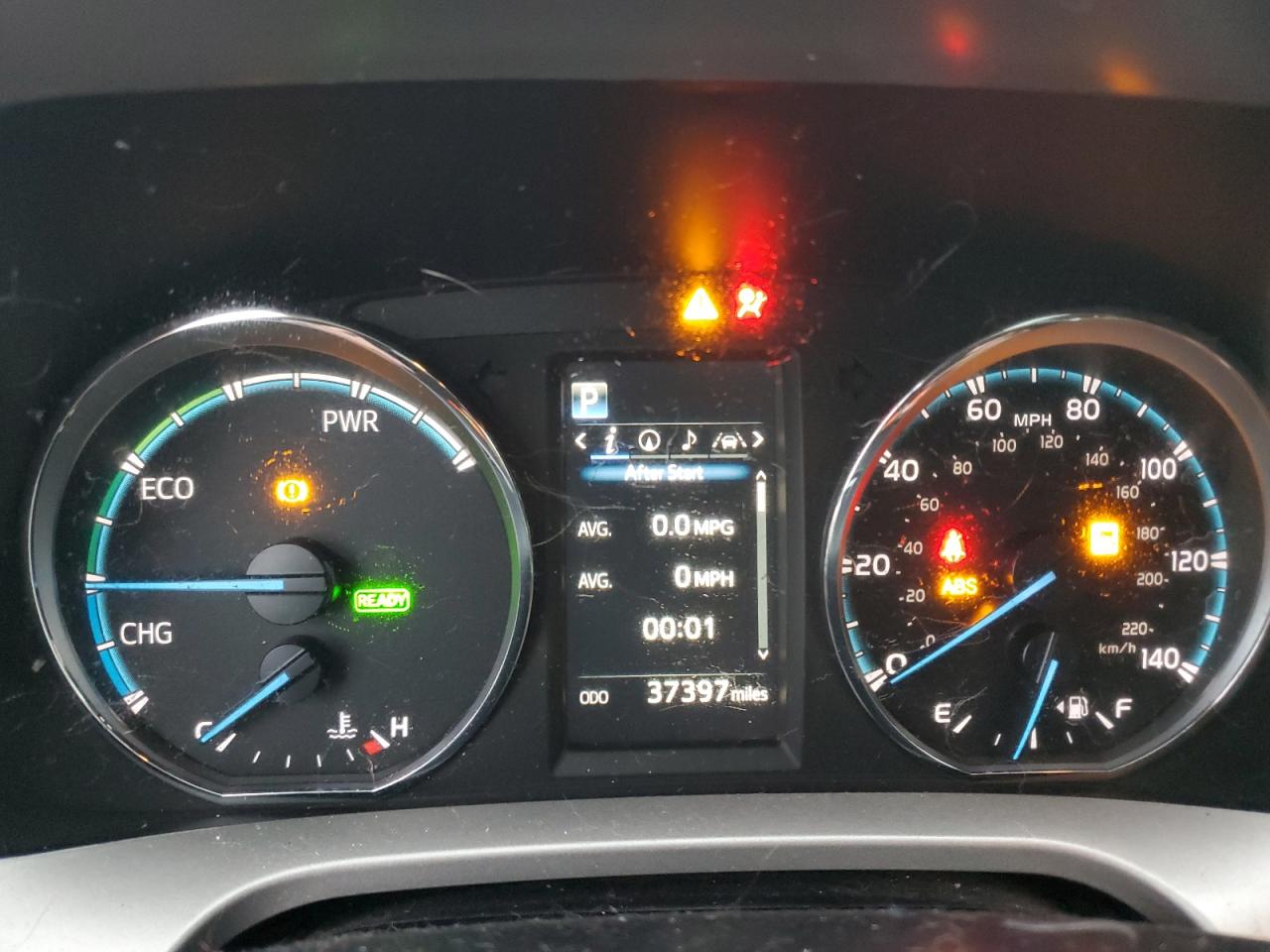 JTMDJREV4JD164515 TOYOTA RAV4 2018