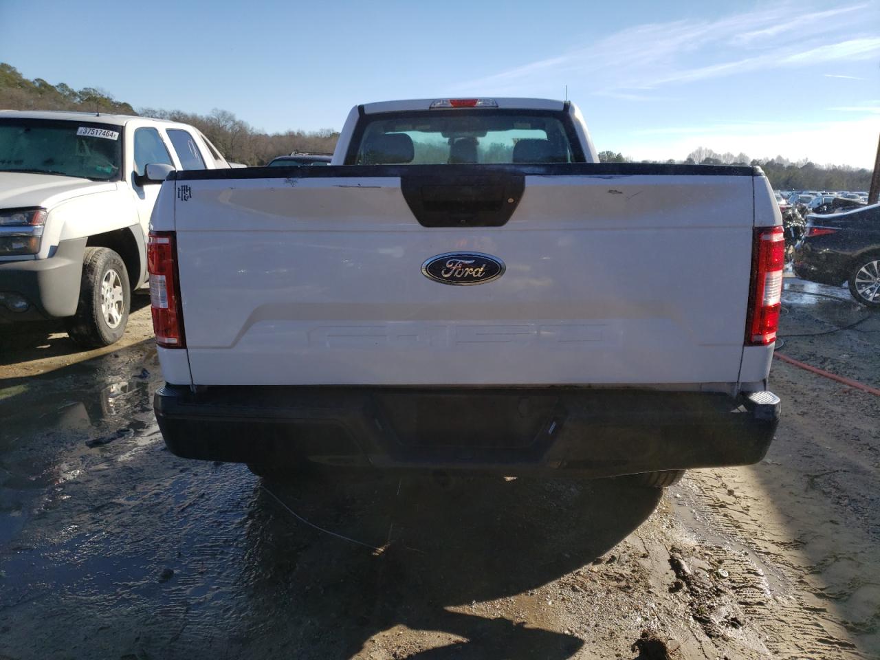 2018 Ford F150 vin: 1FTMF1CB4JKF68728